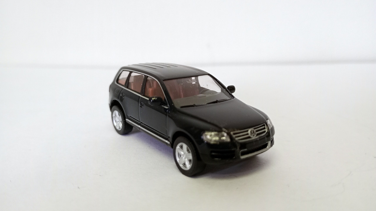 Mach (3351)