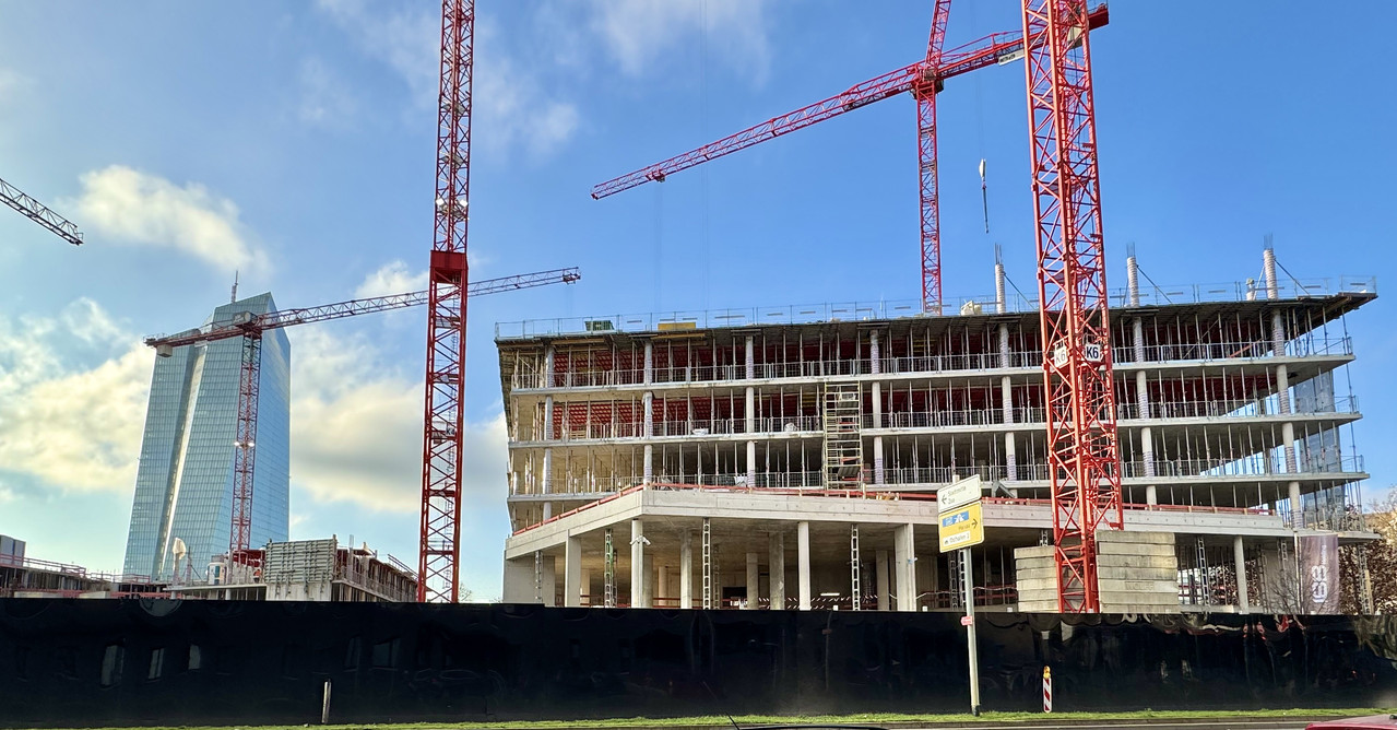 948E4220 FC92 4944 9C60 19B1C305738F 1 201 a