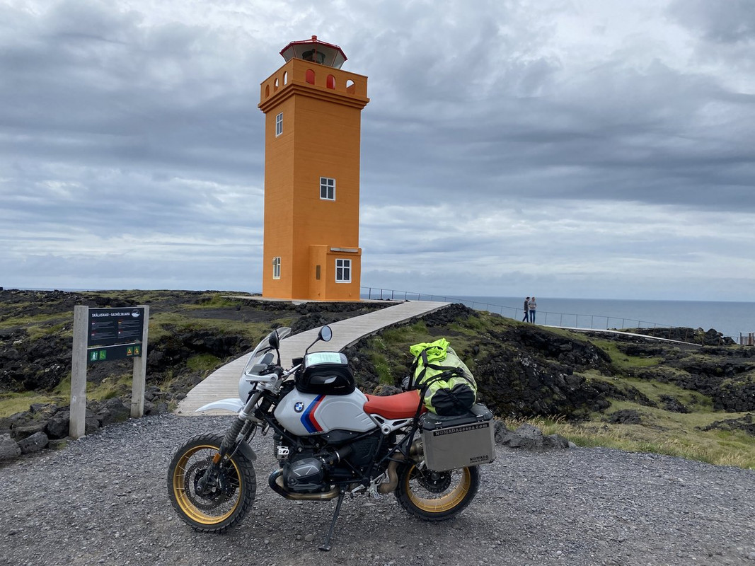 51C6ADE7-AEBD-495F-93BD-8E0E977C2973