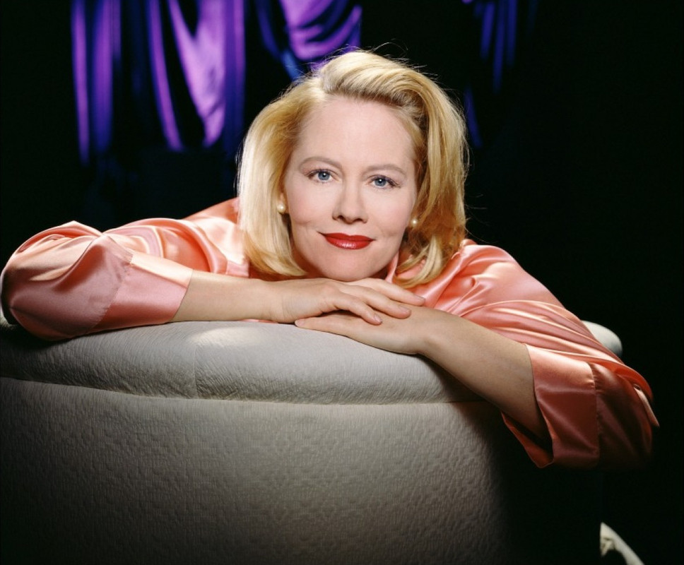 CybillShepherd_a59