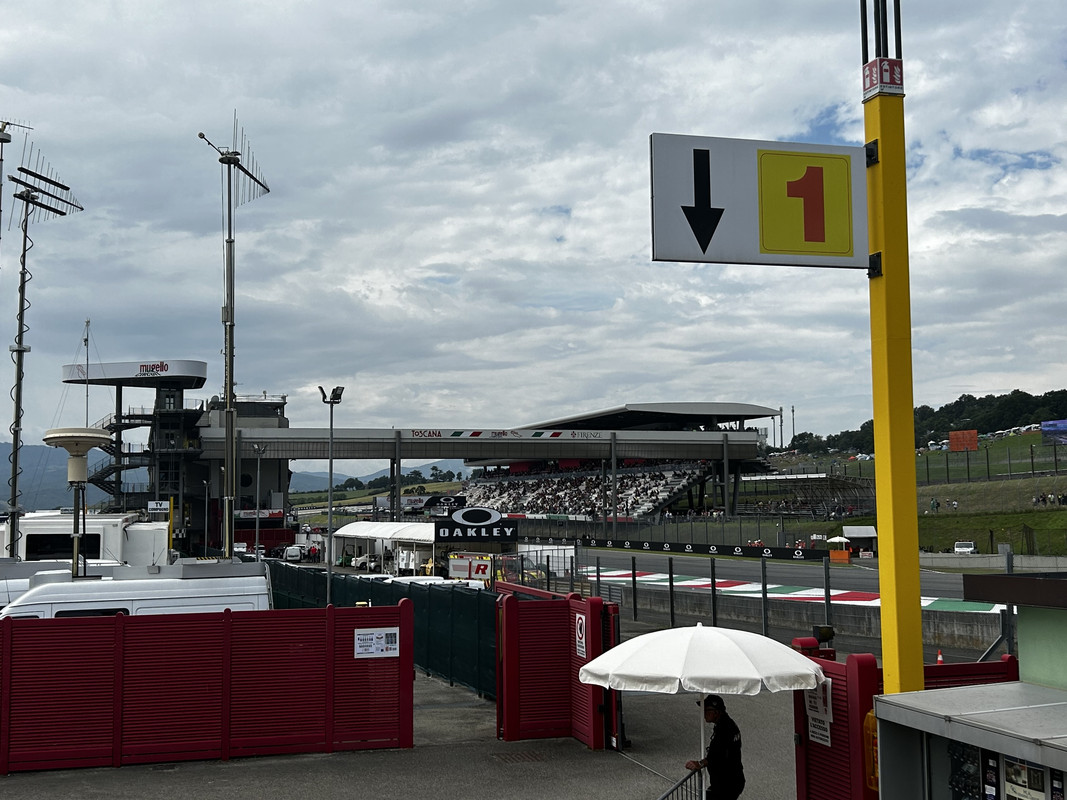 A8BD9B1E-D64B-44E1-B8C3-F31FEA3B823A