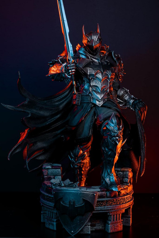 Premium Collectibles : Dark Knights of Steel Bruce Wayne 1/4 Statue  5