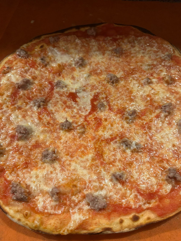 Pizza salsiccia fresca