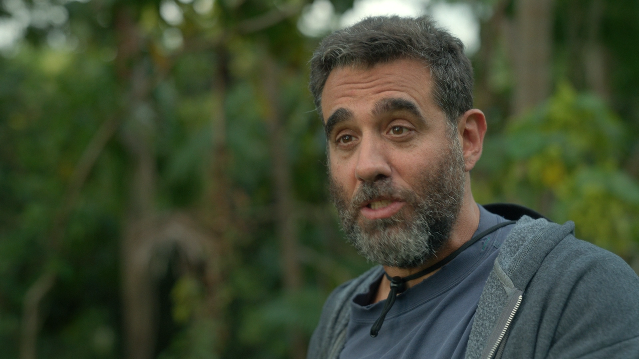 Nine.Perfect.Strangers.S01E01.Random.Acts.of.Mayhem.1080p.AMZN.WEB-DL.DDP5.1.H.264-FLUX.mkv_snapshot