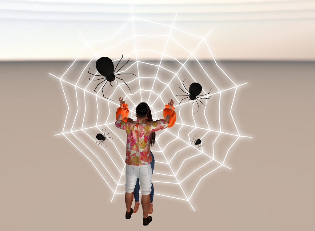 Spiderweb-Kiss