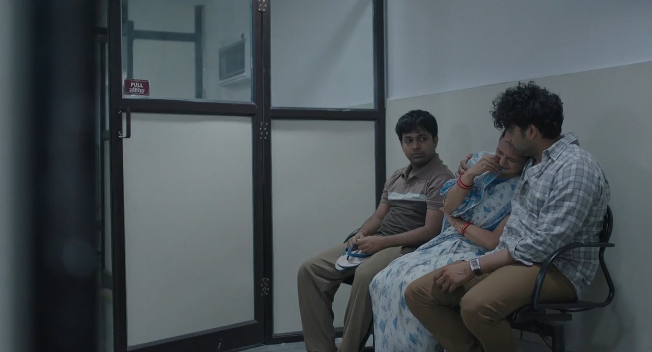 Gullak 2022 WebRip Season 3 [Hindi + Tamil + Telugu + Malayalam + Kannada] 480p 720p ESub Screenshot