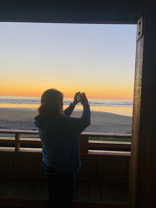 7182BCAE-6DD6-4A1C-8B3B-3FF7F075FE10