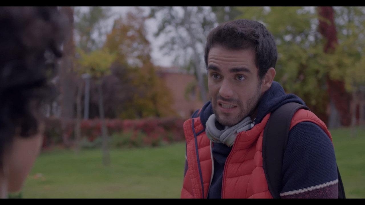 El.chico.del.tren.(2020,Corto).WEBDL.1080p.by.Gingerlynn.(exploradoresp2p).mkv_snapshot_08.04_[2025.