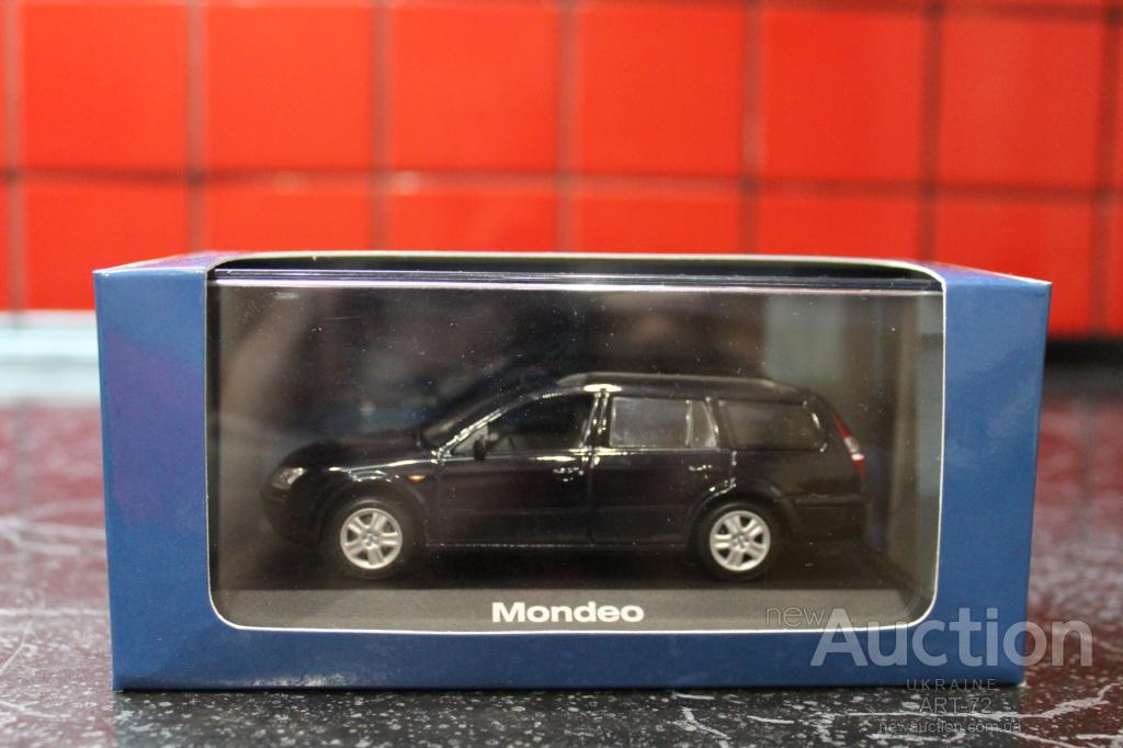 ford_mondeo_kombi_2002_minichamps_1_43 (1)