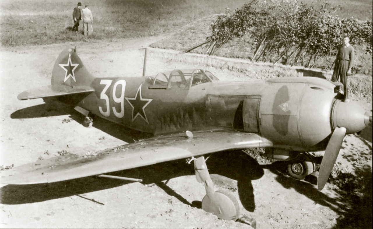 Lavochkin-La-5FN-White-39-Poland-1944-01