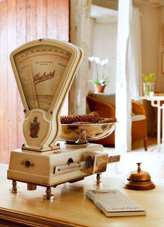 vintageweighingscales.jpg