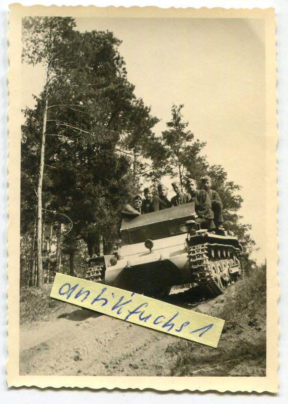 Foto - Deutscher Panzer mit Sonderaufbau der RMS aus Lyck in Ostpreußen im 2.WK