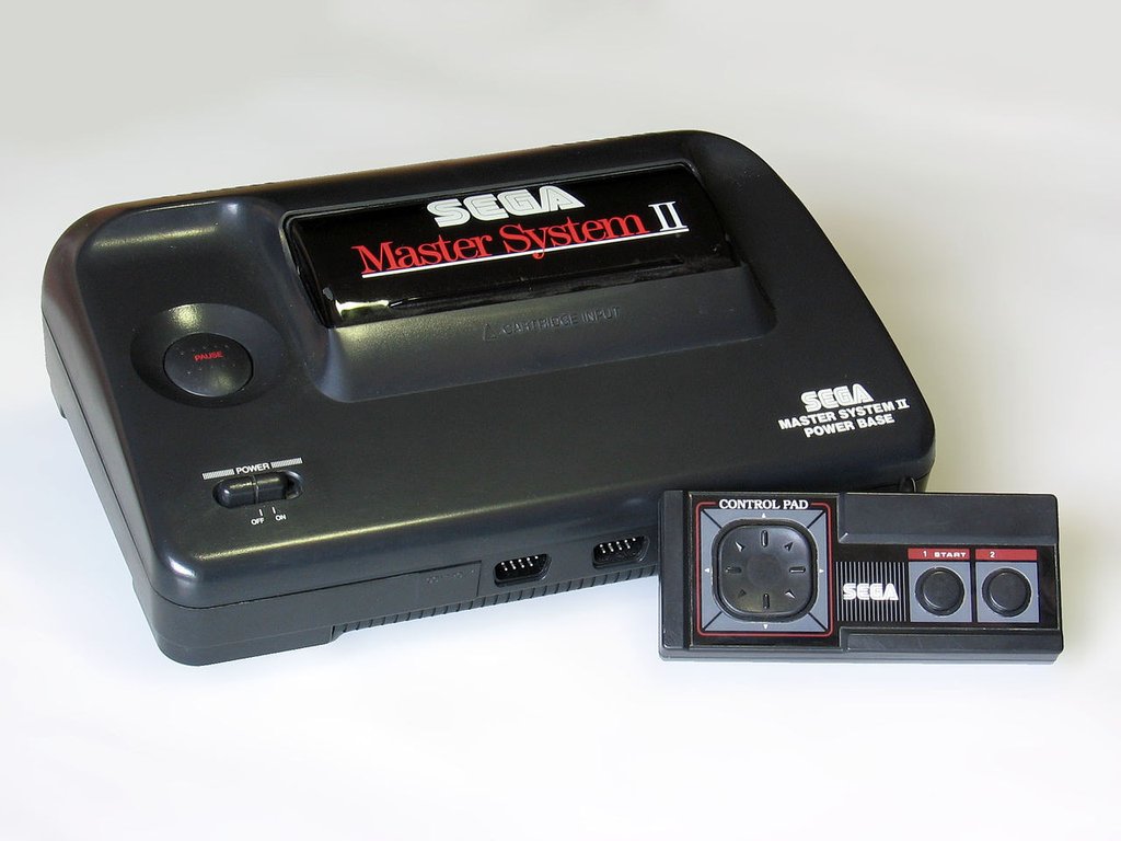 1280px-Master-System-II-1024x1024.jpg