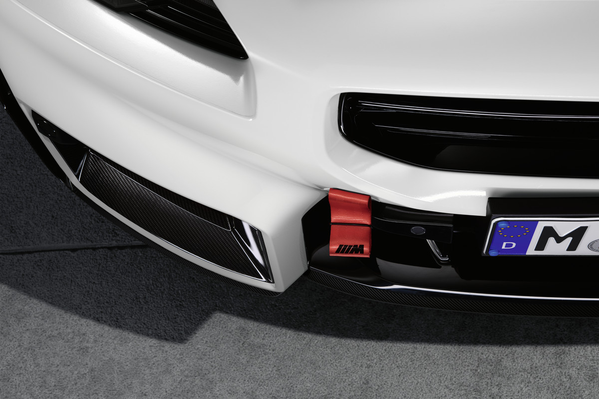 P90484593_highRes_the-bmw-m-performanc