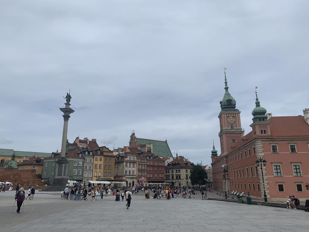 Día completo en la capital, Varsovia (Warszawa) - Polonia en verano de 2024 (8)