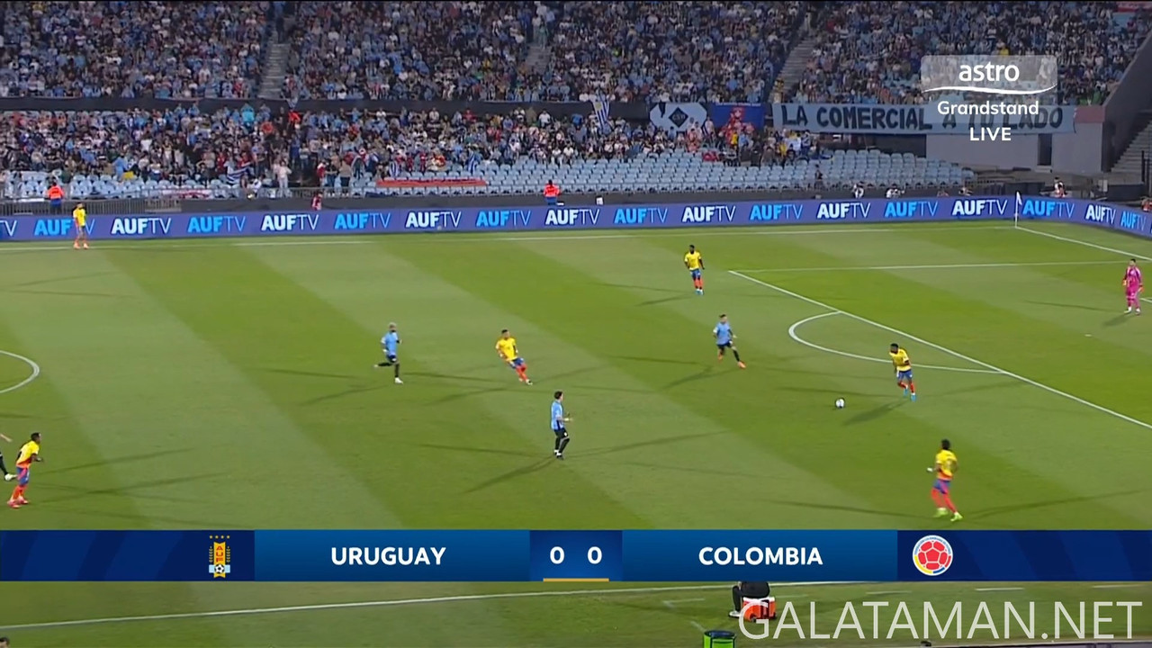 [Image: 20241115-URU-COL-WCQ-F-EN-1080-mkv-snaps...25-201.jpg]