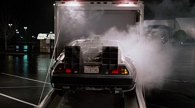 MARRIED-WITH-CHILDREN-BACK-TO-FUTURE-FOTOR.jpg