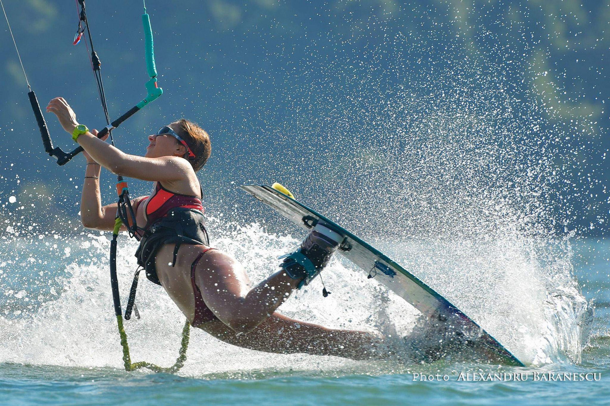 C3EC9E8F-4A26-4913-A65D-A4559D80C4B2