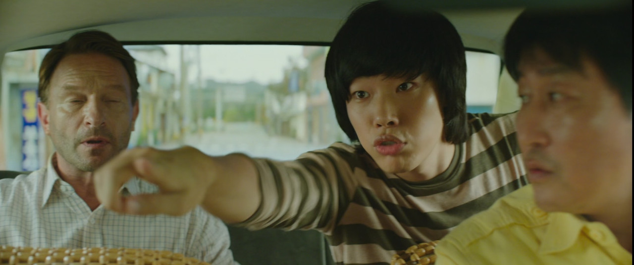 A Taxi Driver (2017).mkv_snapshot_00.45.00_[2018.02.08_22.32.10]