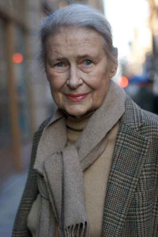 взрослая женщина 50-70