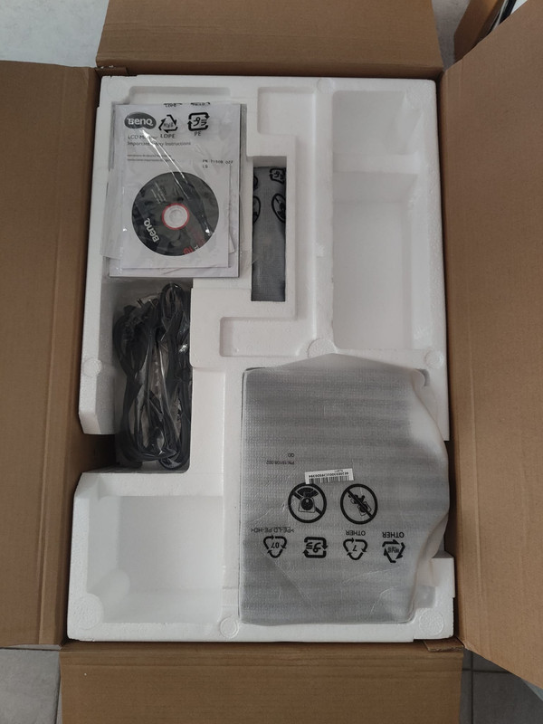 BenQ_ZOWIE XL2411P_Bundle