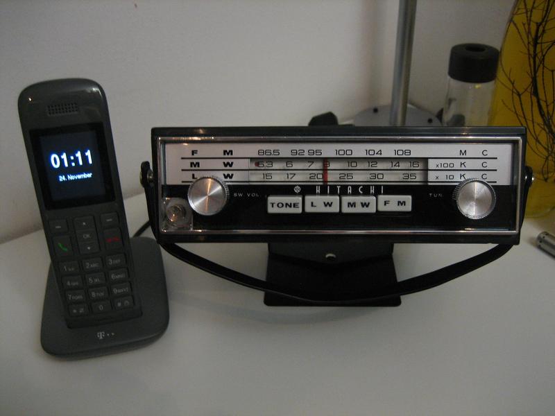 [Bild: HITACHi-Car-Radio-KM-900-T-002.jpg]