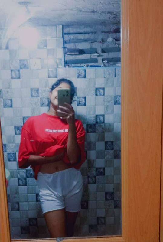 photo_6136530302386947598_y