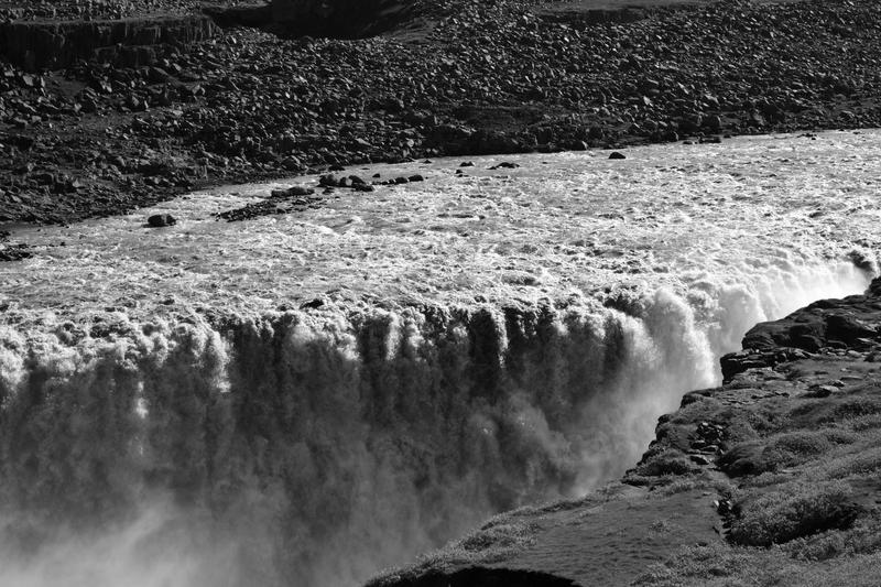 De las columnas de basalto al rugir de la tierra. - Islandia, donde la tierra ruge. (12)