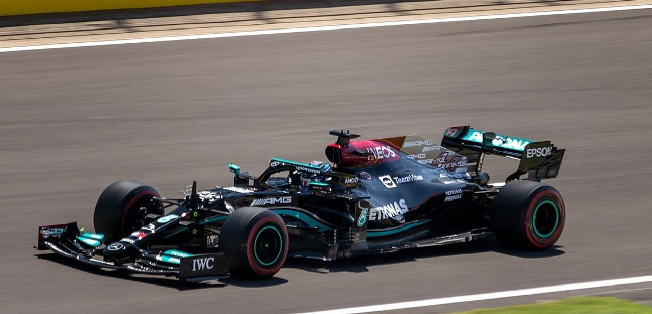 GP Brasile F1 2021: Immenso Hamilton batte Verstappen a Interlagos