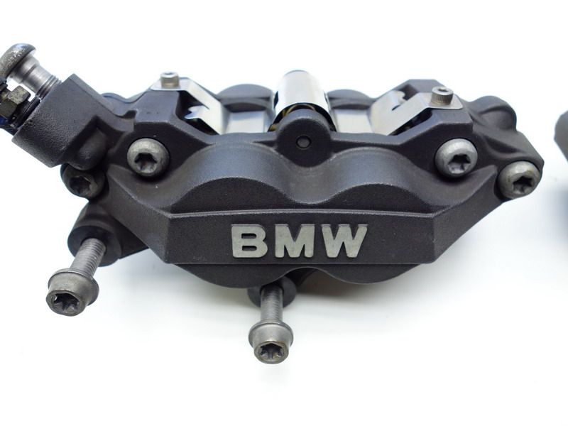 Front-Brake-Calipers-are-TOKICO-a.jpg