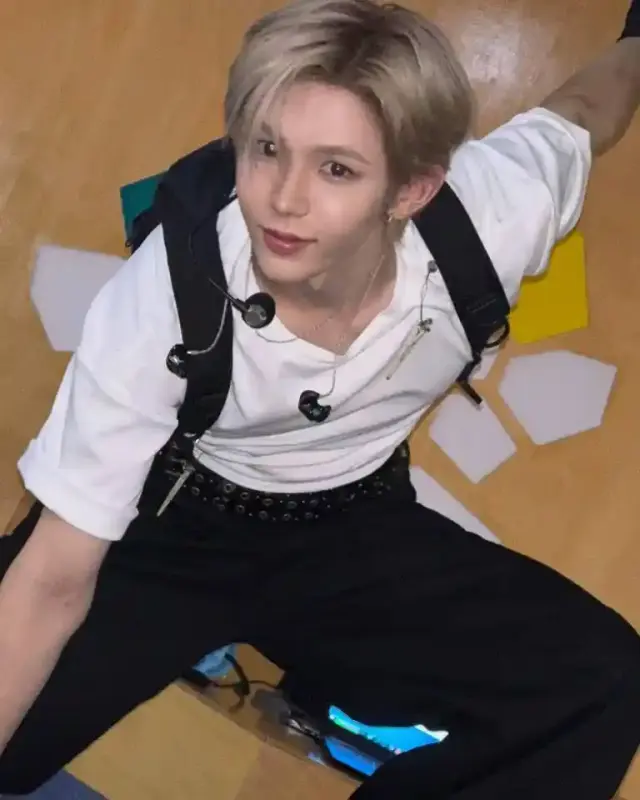 weverse_20250627200757_copy_768x960