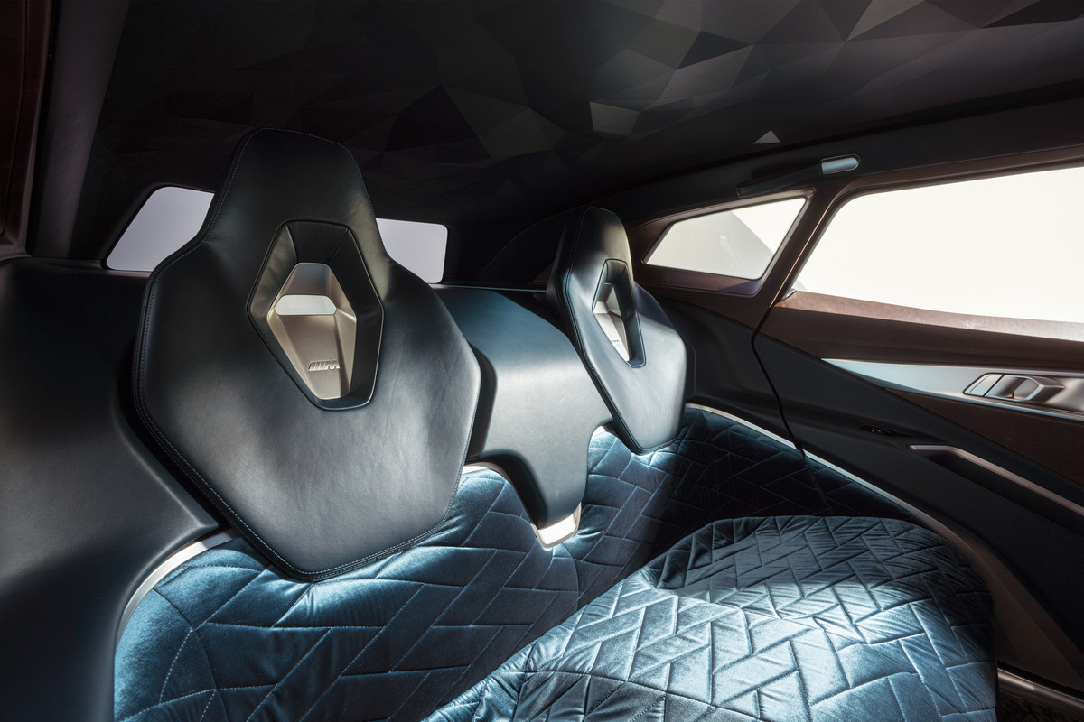 P90445551_highRes_bmw-concept-xm-studi