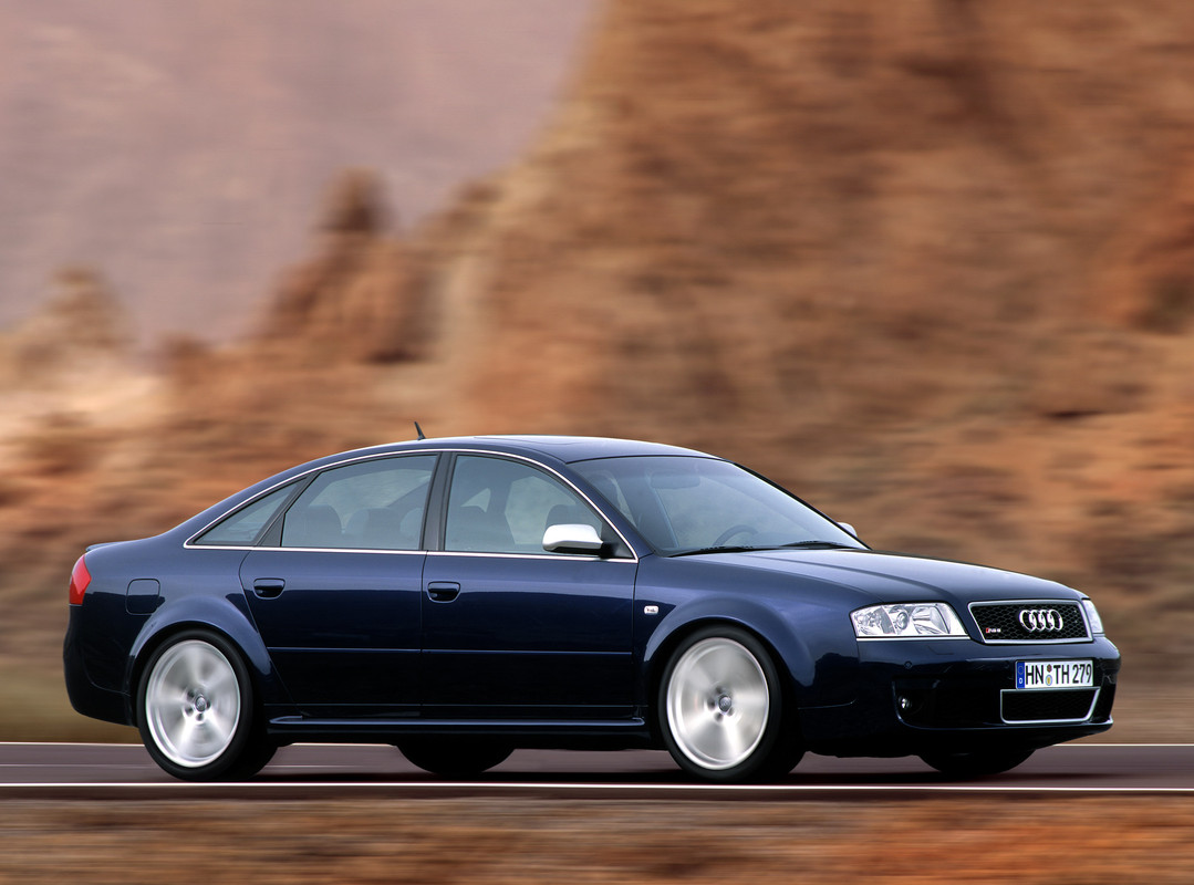 Audi-RS-6-2002_2