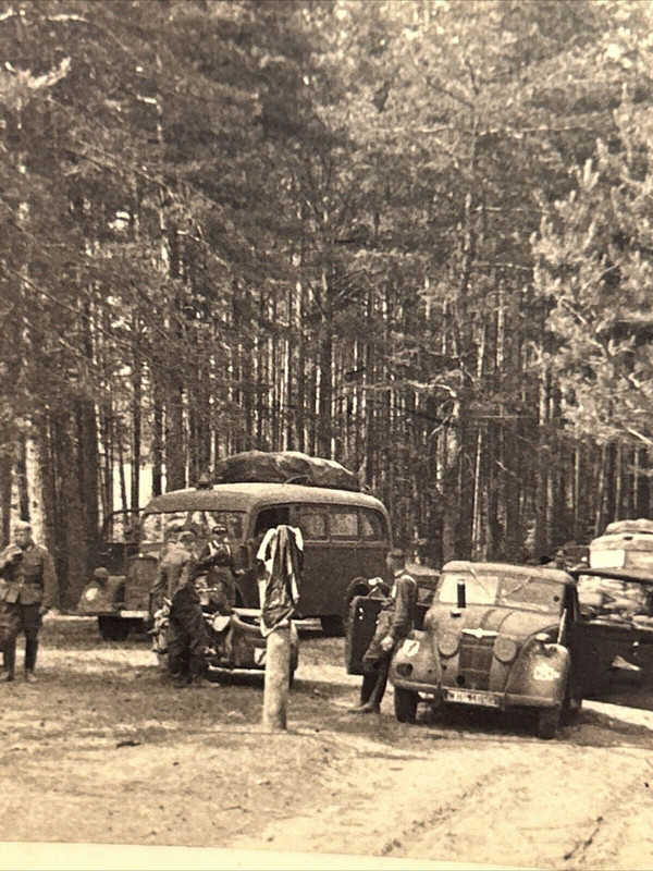 Foto Wk2 Wehrmacht Front Fahrzeug Kfz Auto Lkw Truck Front Kampf (3)