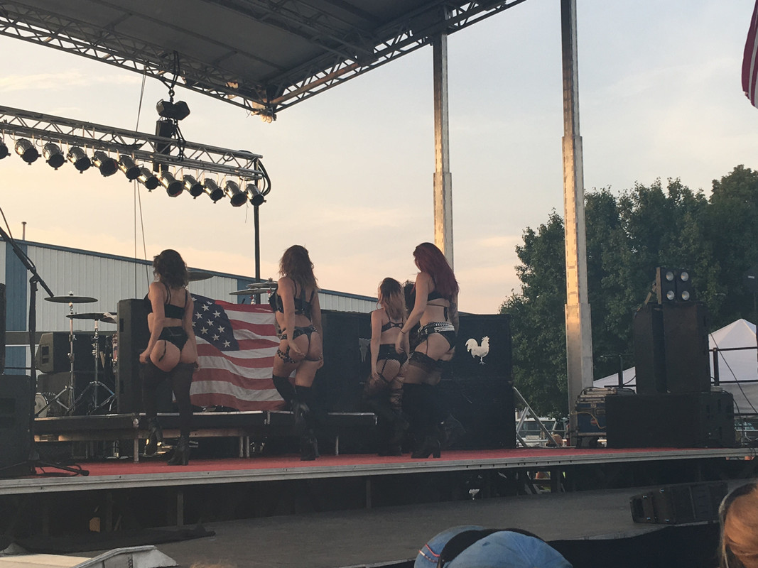 8FB5E81D-0B44-4B10-96DB-4BA742270B77