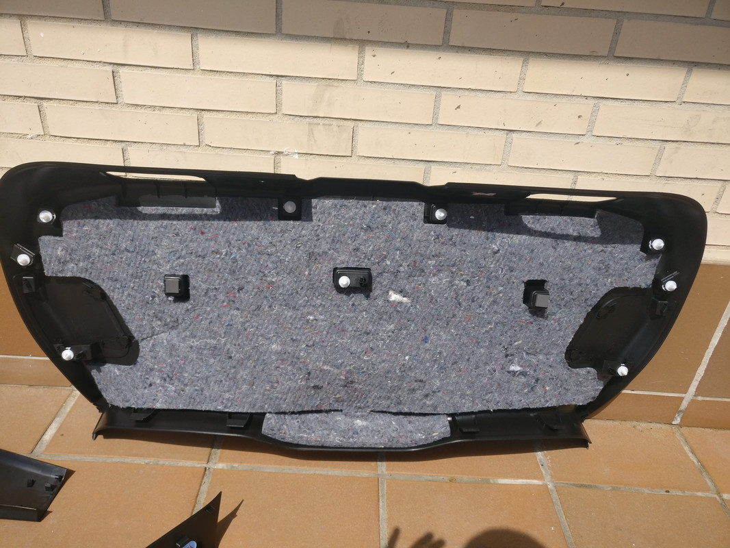 panel 1