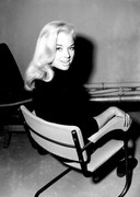 Diana-Dors-c27