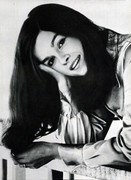 genevieve-bujold-b91