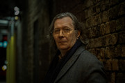 gary-oldman-slow-horses-09