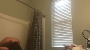 [Image: Voyeur37675125533.jpg]