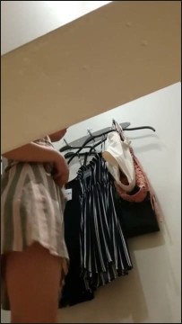 [Image: Voyeur21715103910.jpg]