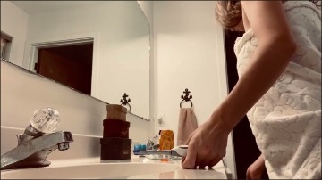 [Image: Voyeur61635105341.jpg]