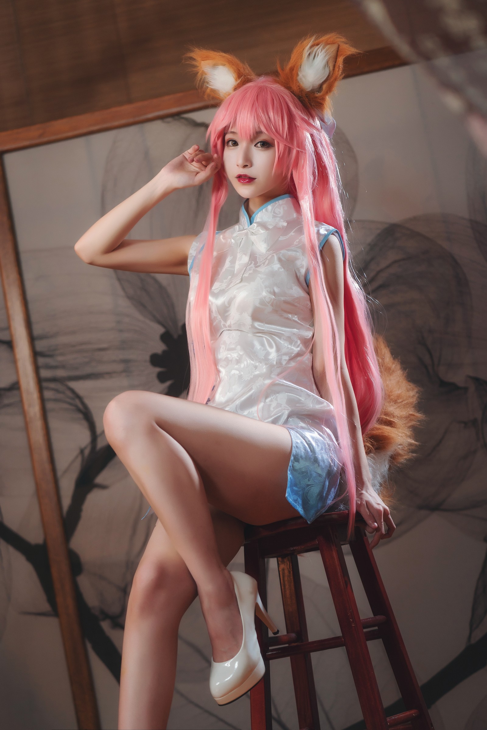 w百合欧皇子w 小玉旗袍写真集 – 中式旗袍COS 高清美图 [20P-174MB]插图4