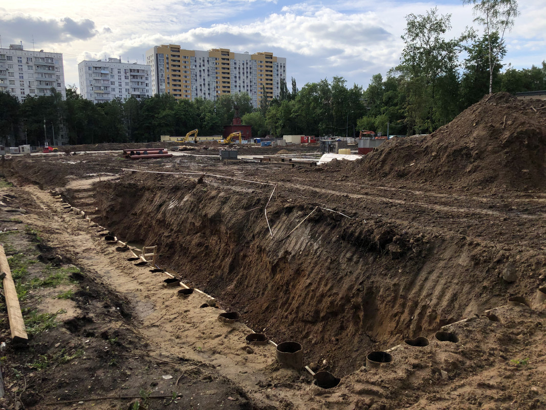 F96F4FF5-0DE2-47C6-B07F-F6489857E166