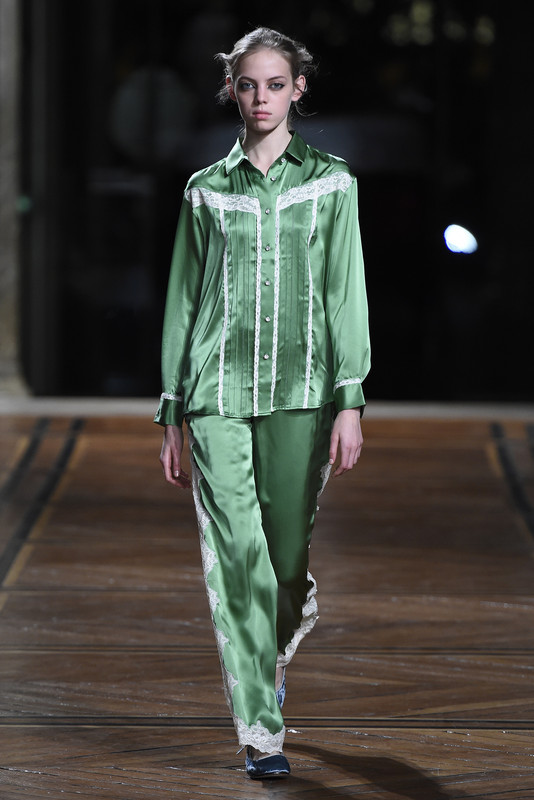 mxmodels-mariana-zaragoza-paul-and-joe-rtw-spring-2018-pfw