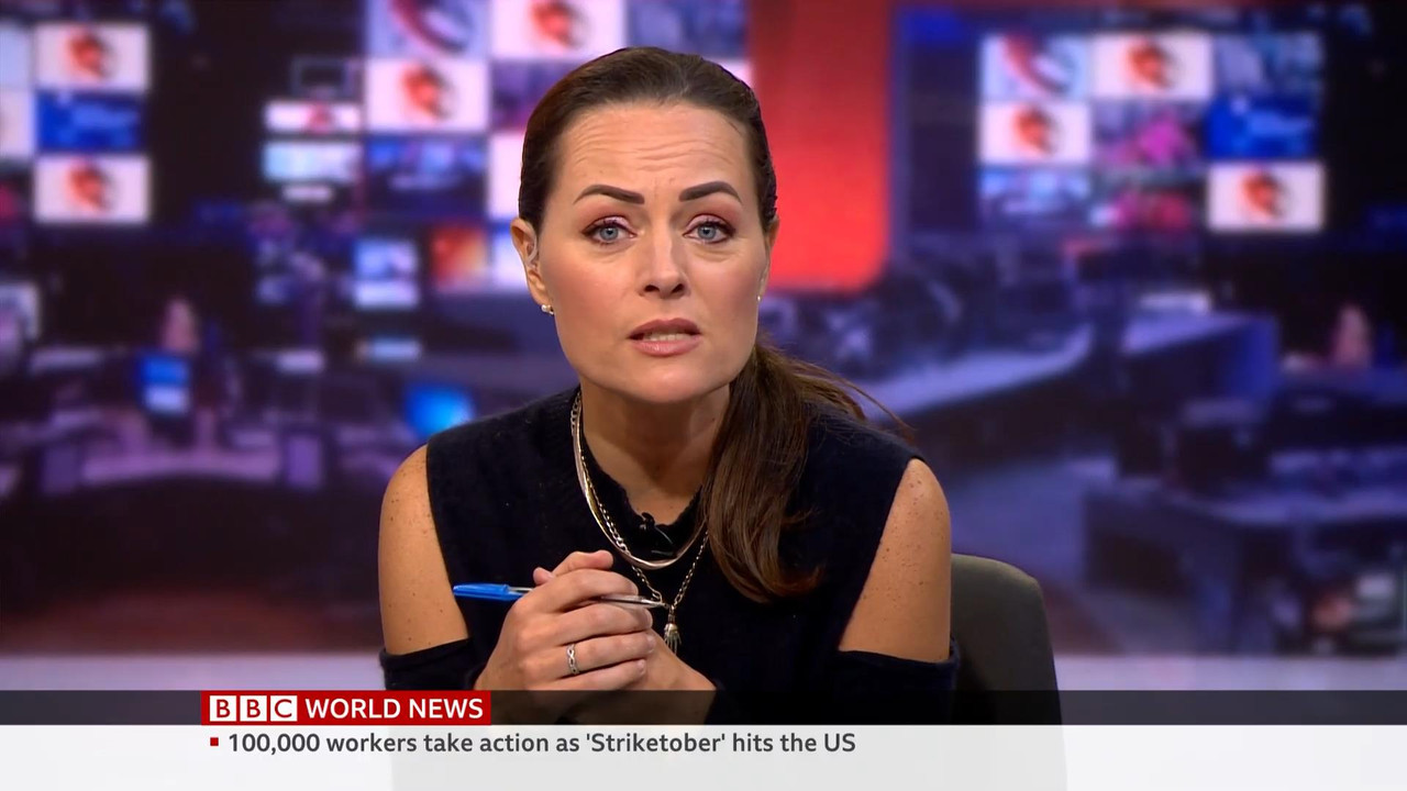 10.15 - 06.00.00 - BBC World News. News. Reporting on the day's inter....ts_snapshot_05.04_[2021.10.