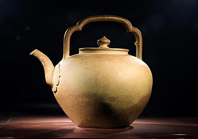 The Historical Origins of Ming Dynasty Tea Utensils: A Return to Simplicity and the Birth of Modern Tea Culture The Historical Origins of Ming Dynasty Tea Utensils: A Return to Simplicity and the Birth of Modern Tea Culture