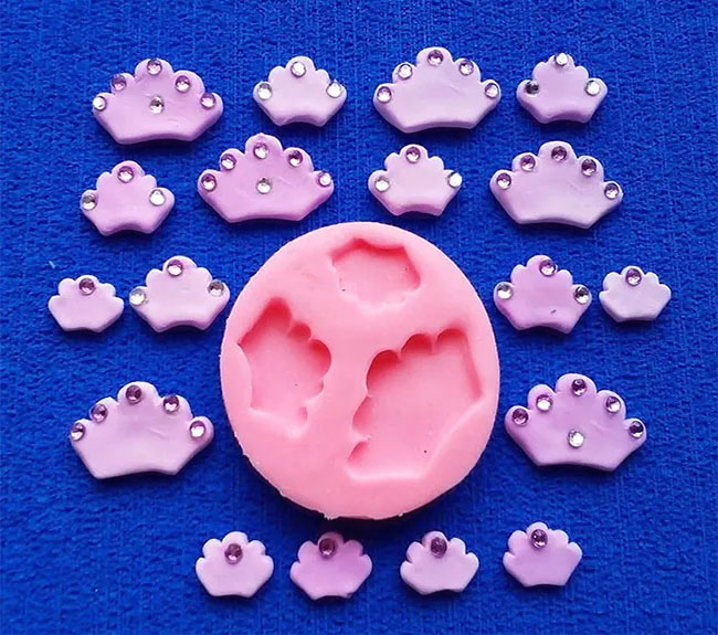 Molde en Silicona coronas mini por 3 para porcelanicrón