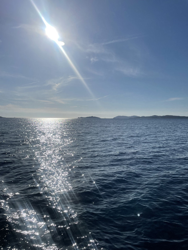 60A792D1-2F96-4BC6-8AA3-318CFCE1F7E8