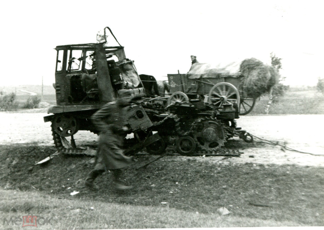 разбитый тягач